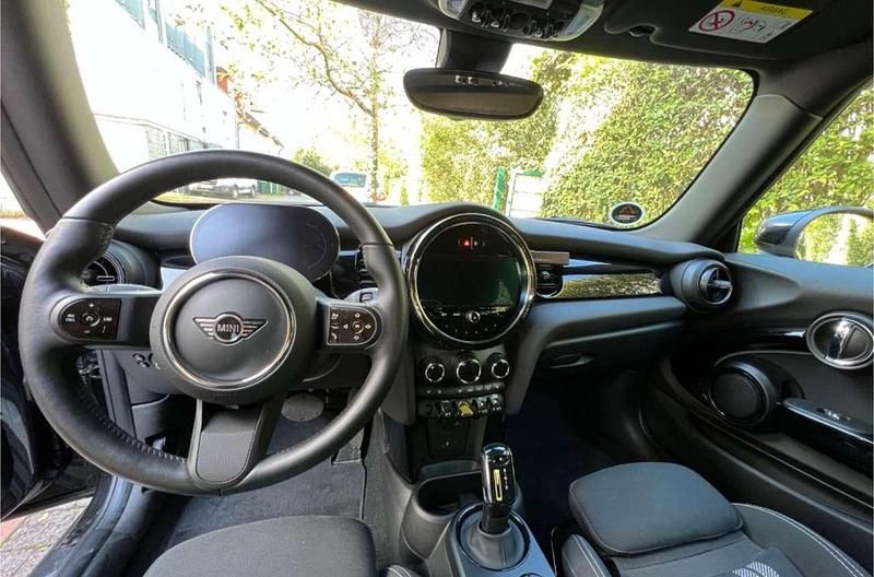 Gebraucht Mini Cooper SE Essential 135 kW (184 PS) 2021 Schwarz Kleinwagen