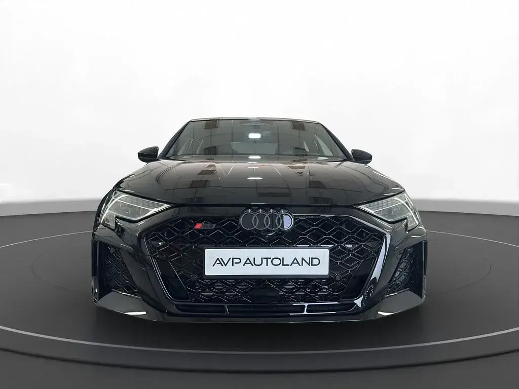 Neu Audi RS3 Sport 400 PS (294 kW) 2026 Schwarz Limousine