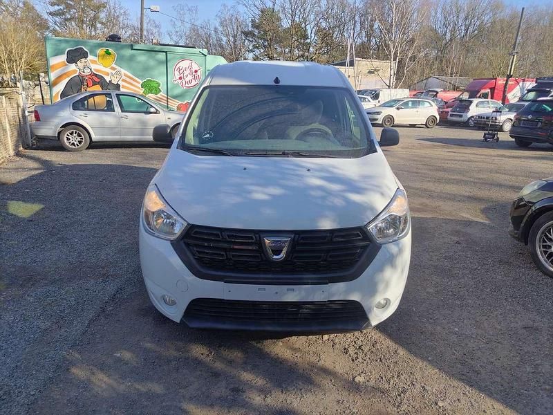 Gebraucht Dacia Dokker Essentiel 95 PS (69 kW) 2021 Gletscherweiss Van / Kleinbus