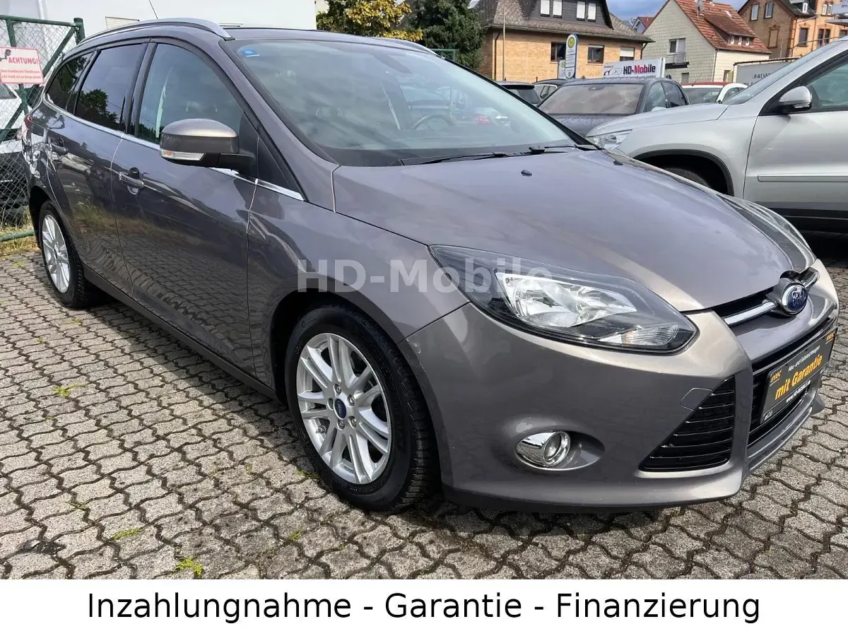 Gebraucht Ford Focus 140 PS (102 kW) 2014 Braun Kombi