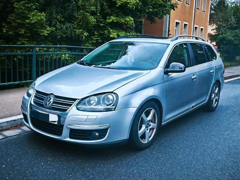 Silber Gebraucht 2007 VW Golf V Kombi | 3.300 € (Etwas zu teuer) - Bild 1/4