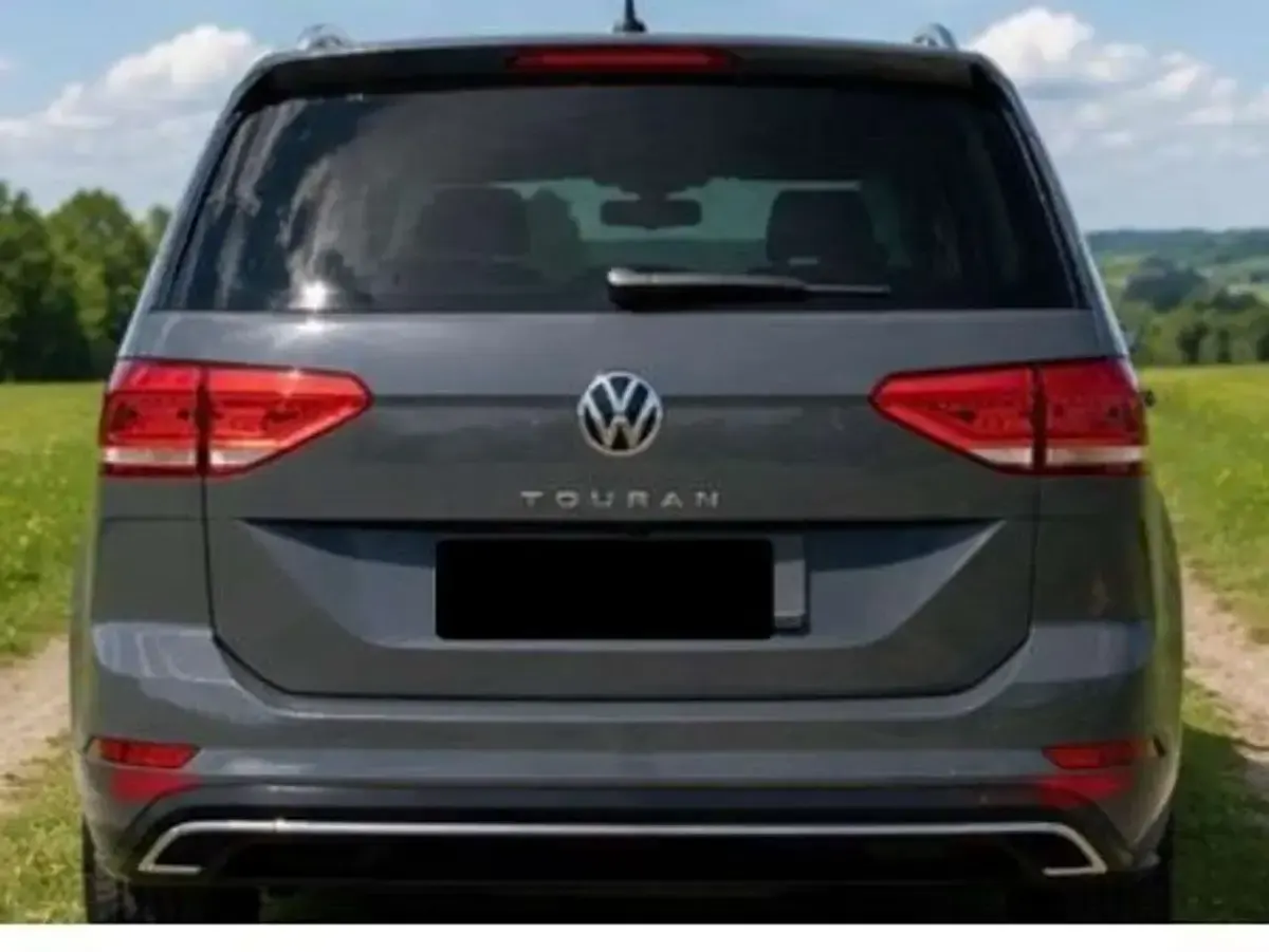 Gebraucht VW Touran R-line 150 PS (110 kW) 2021 Grau Van / Kleinbus