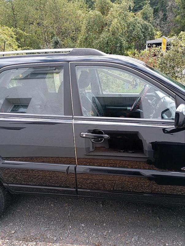 Schwarz Gebraucht 2007 Kia Sportage SUV | 4.700 € (Fairer Preis) - Bild 1/4