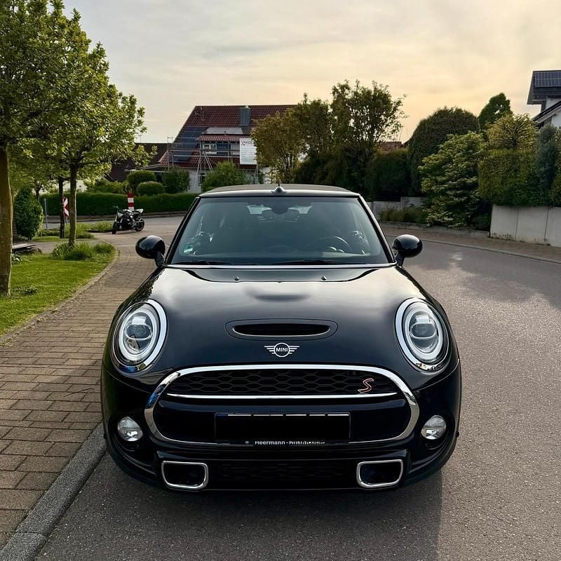 Gebraucht Mini Cooper S Cabriolet 192 PS (141 kW) 2019 Schwarz Cabrio