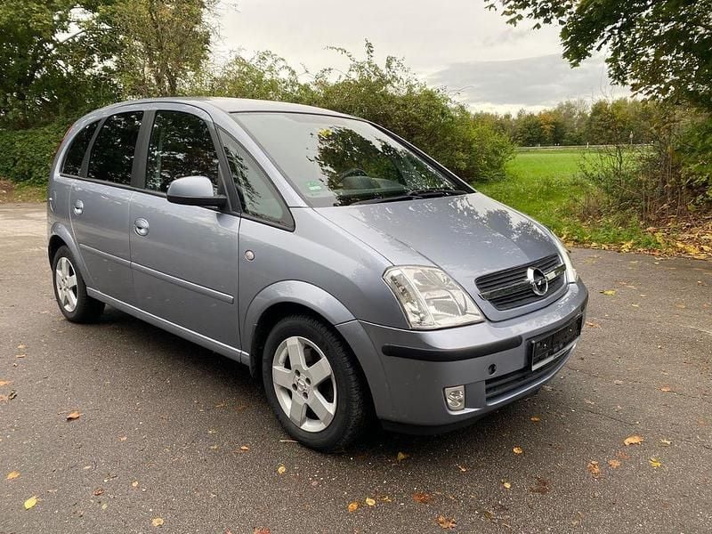 Gebraucht Opel Meriva Cosmo 101 PS (74 kW) 2005 Silber Van / Kleinbus