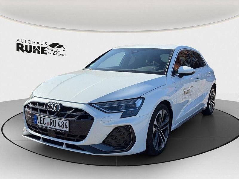 Gebraucht Audi A3 S-Line 150 PS (110 kW) 2024 Weiß Limousine