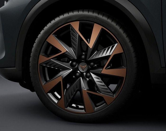 Neu Cupra Formentor 150 PS (110 kW) 2026 Grau SUV