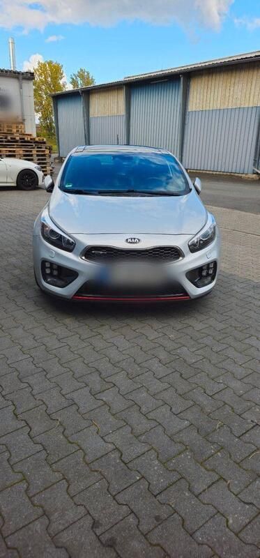 Silber Gebraucht 2017 Kia Ceed GT Limousine | 13.000 € (Fairer Preis) - Bild 1/4