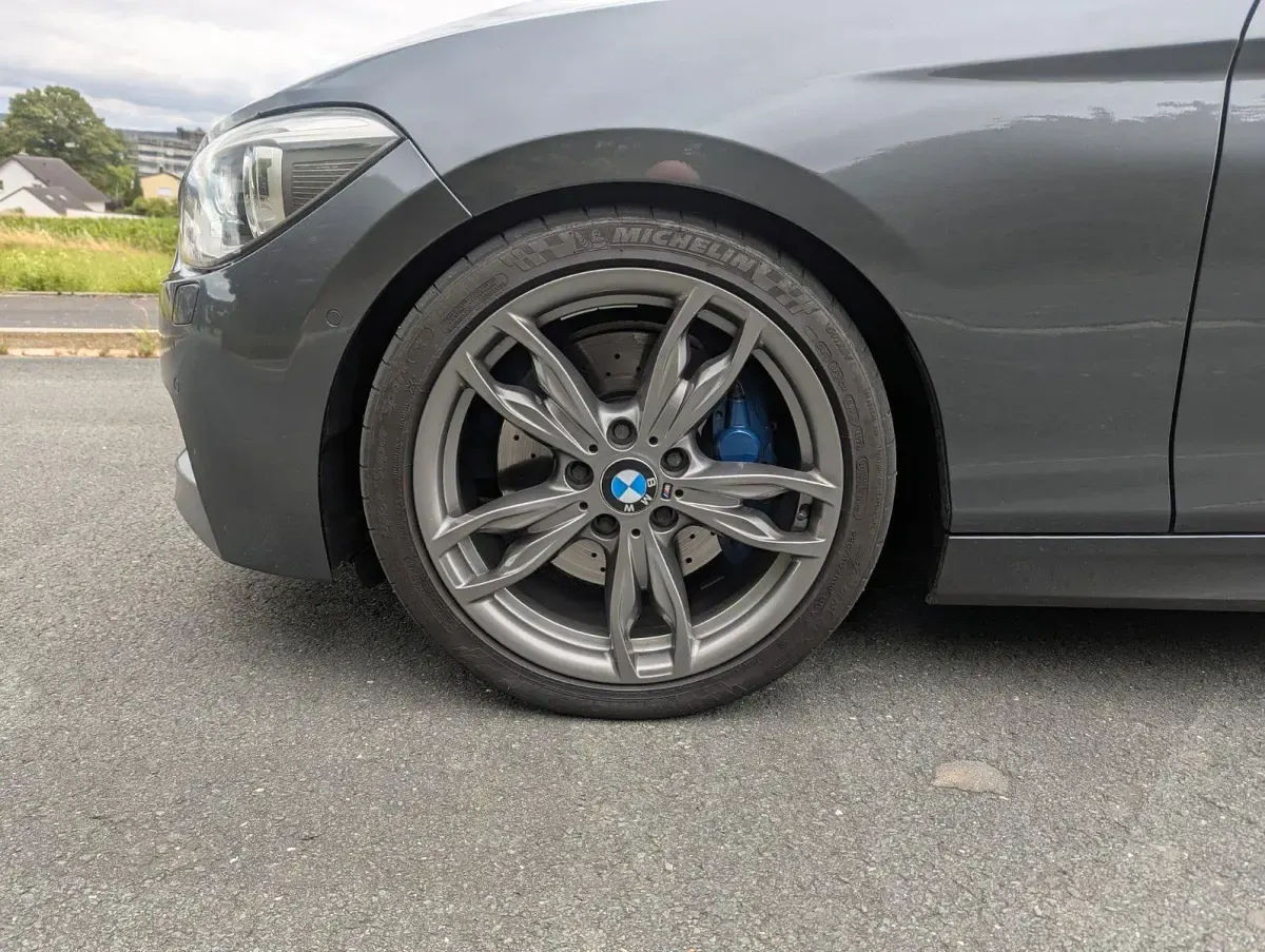 Gebraucht BMW M135 Sport Line 320 PS (235 kW) 2014 Grau Kleinwagen