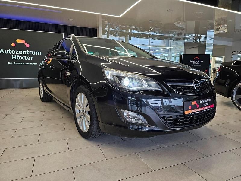 Gebraucht Opel Astra Innovation 165 PS (121 kW) 2012 Schwarz Kombi
