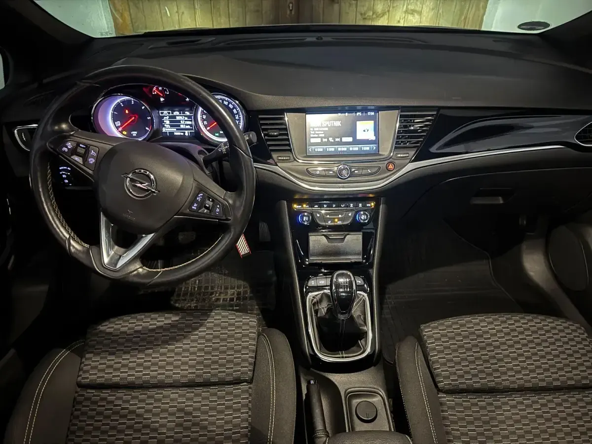 Occasion Opel Astra 160 ch (117 kW) 2016 Argent Berline