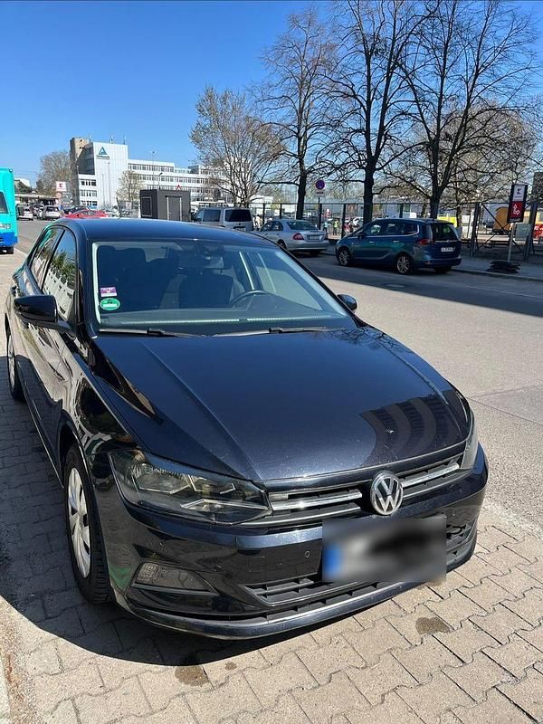 Gebraucht VW Polo 75 PS (55 kW) 2017 Schwarz Kleinwagen