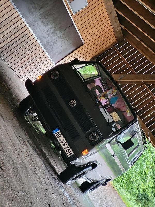 Grün Gebraucht 1987 VW T3 Van | 14.700 € - Bild 1/4