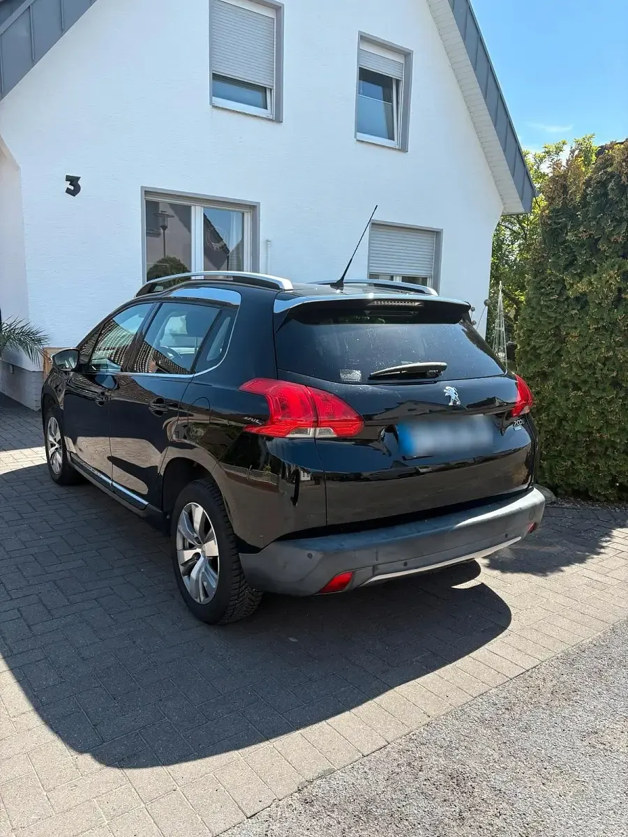 Gebraucht Peugeot 2008 96 PS (70 kW) 2015 Schwarz SUV
