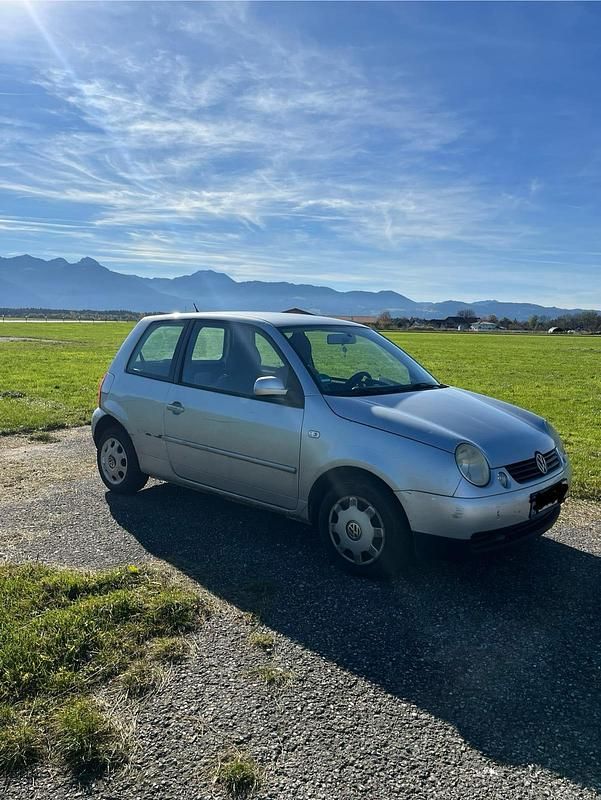 Grau Gebraucht 2003 VW Lupo Kleinwagen | 450 € (Superpreis) - Bild 1/3