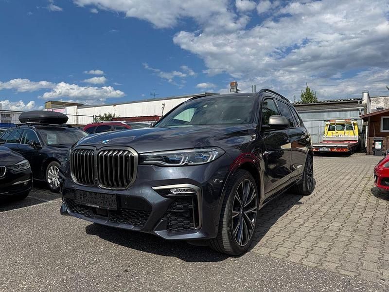 Grau Gebraucht 2019 BMW X7 M Sport SUV | 64.900 € (Teuer) - Bild 1/4