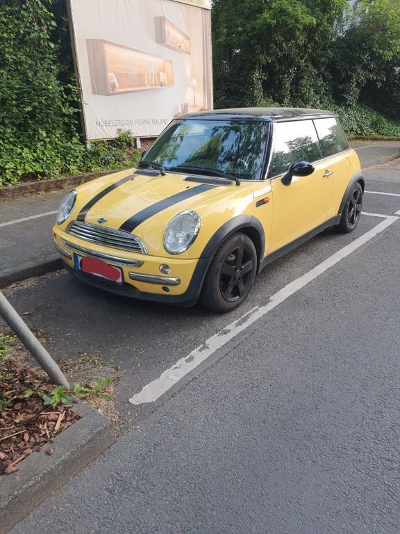 Gelb Gebraucht 2001 Mini Cooper Kleinwagen | 2.150 € (Etwas zu teuer) - Bild 1/4