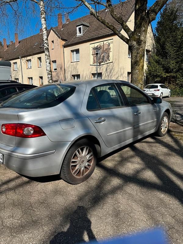 Gebraucht Renault Laguna II 135 PS (99 kW) 2005 Silber Limousine