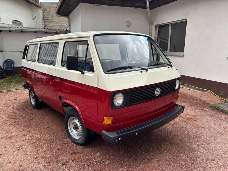 Rot Gebraucht 1986 VW T3 Van | 30.000 € - Bild 1/4