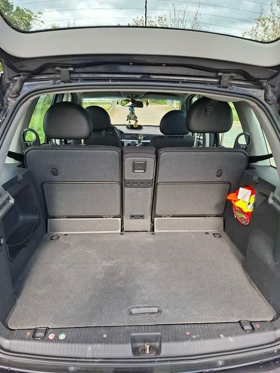 Second-hand Opel Meriva 101 CP (74 kW) 2004 Negru Monovolum