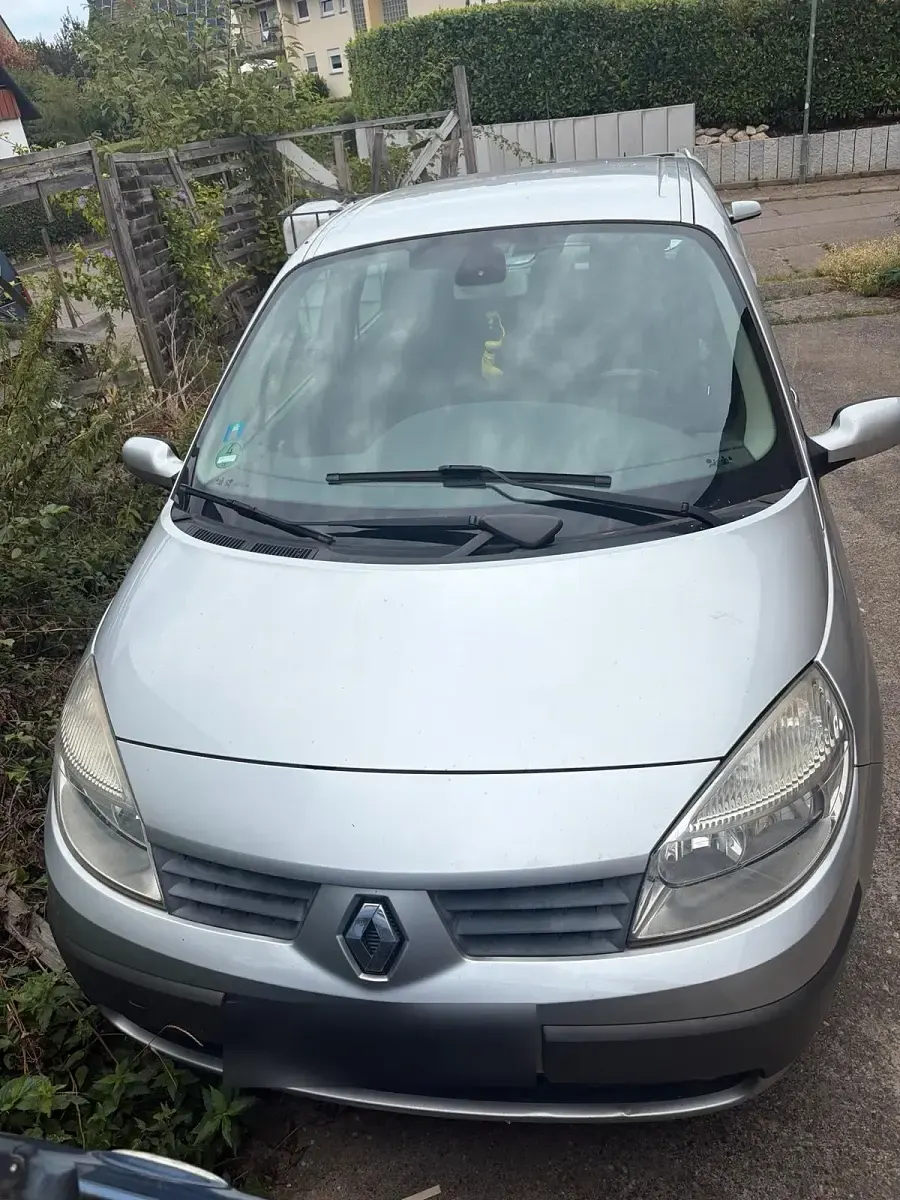 Gebraucht Renault Scénic II 112 PS (82 kW) 2006 Silber Van / Kleinbus