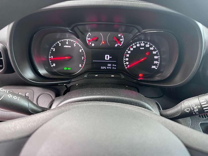 Gebraucht Opel Combo Edition 102 PS (75 kW) 2021 Nacht schwarz Van / Kleinbus