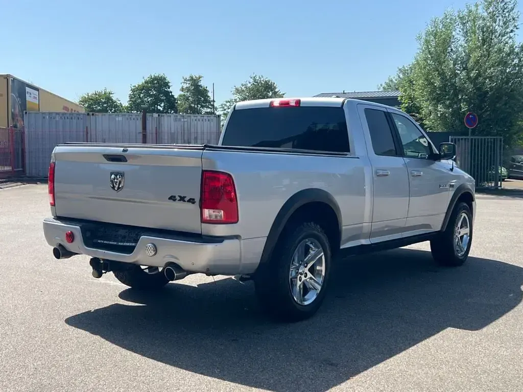 Gebraucht Dodge Ram 396 PS (291 kW) 2009 Silber Pickup