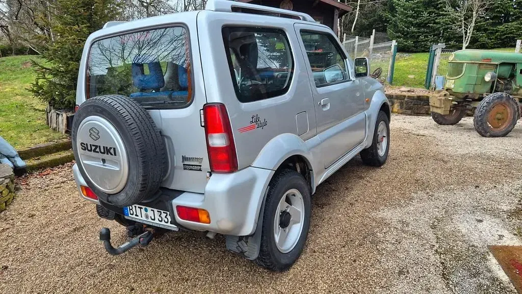Gebraucht Suzuki Jimny 82 PS (60 kW) 2003 Silber SUV