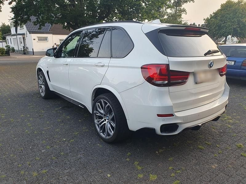 Gebraucht BMW X5 Performance 333 PS (244 kW) 2016 Weiß SUV