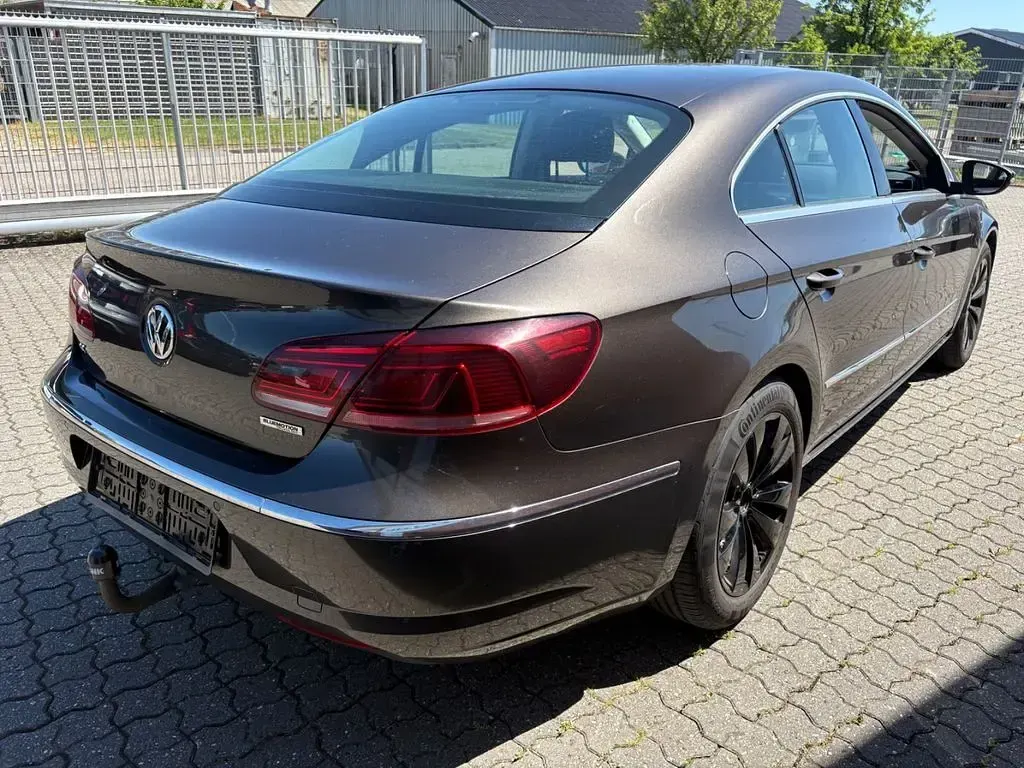 Gebraucht VW CC Basis 140 PS (102 kW) 2014 Braun Limousine
