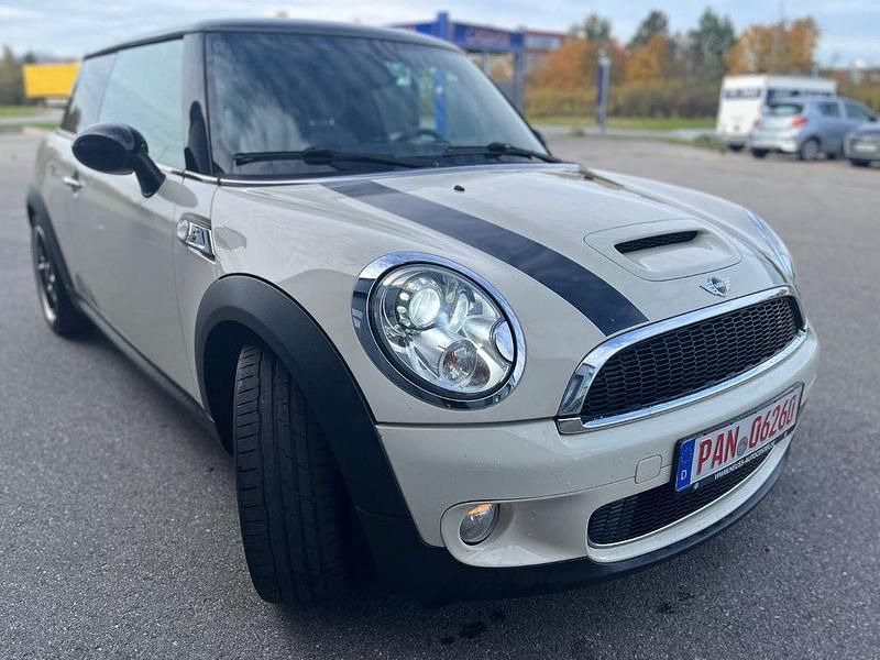 Gebraucht Mini Cooper S 174 PS (127 kW) 2009 Weiß Kleinwagen