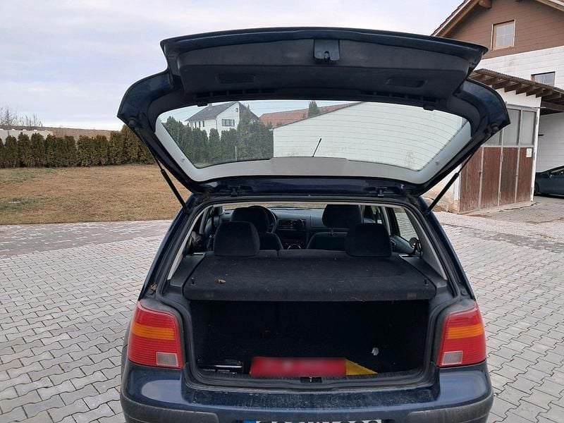 Gebraucht VW Golf IV 104 PS (76 kW) 2000 Blau Kleinwagen