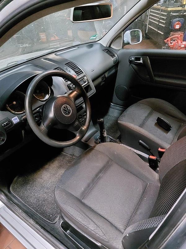 Gebraucht VW Polo 60 PS (44 kW) 2001 Silber Kleinwagen