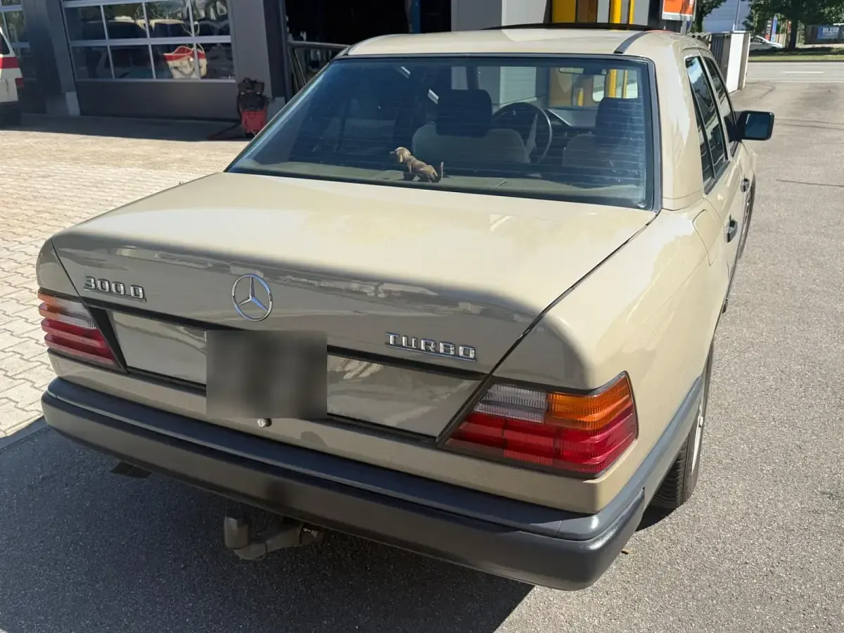 Gebraucht Mercedes 300 147 PS (108 kW) 1989 Limousine