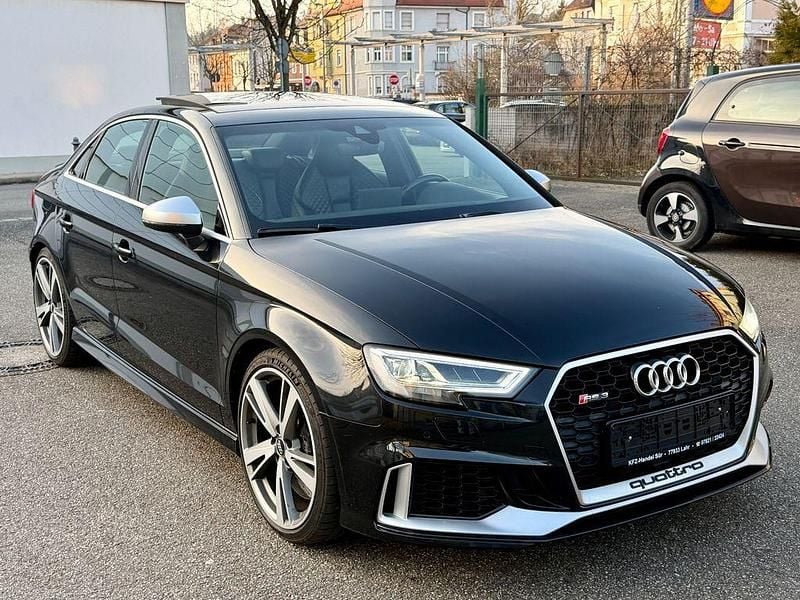 Gebraucht Audi RS3 Ambiente 400 PS (294 kW) 2017 Schwarz Limousine
