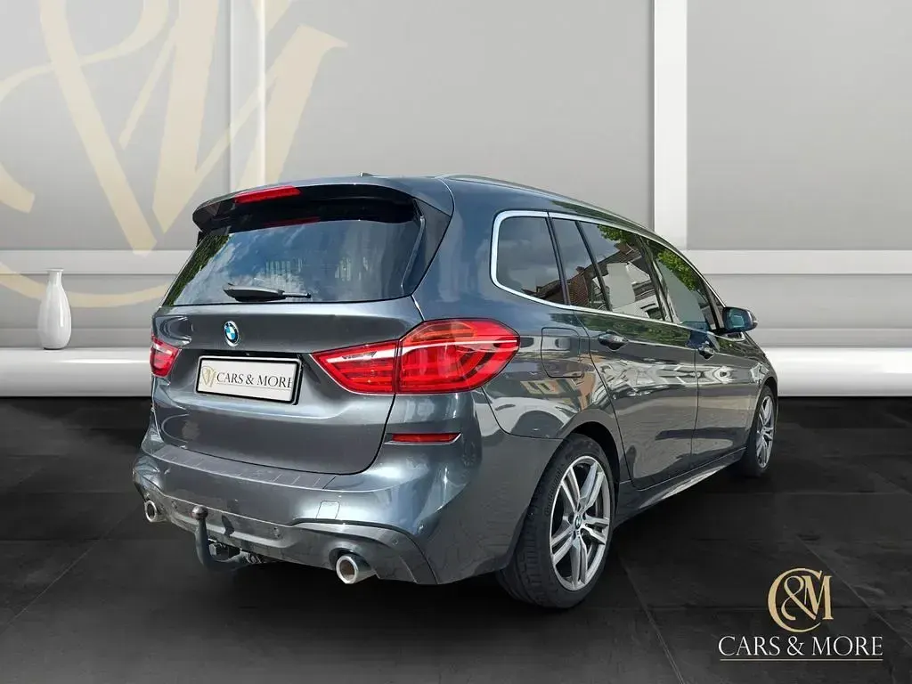 Gebraucht BMW 220 M Sport 190 PS (139 kW) 2020 Grau Van / Kleinbus