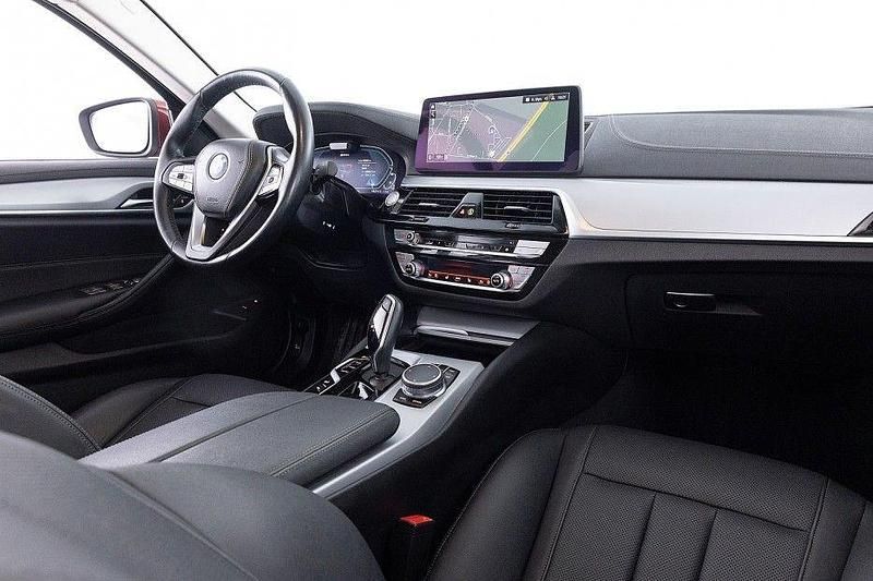 Gebraucht BMW 545e Executive 393 PS (289 kW) 2022 Limousine