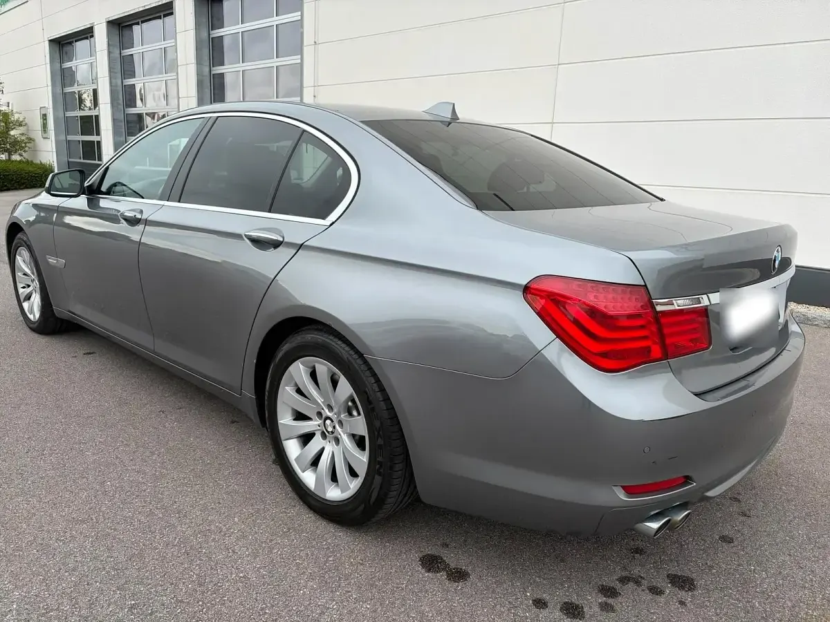 Gebraucht BMW 730 245 PS (180 kW) 2012 Limousine