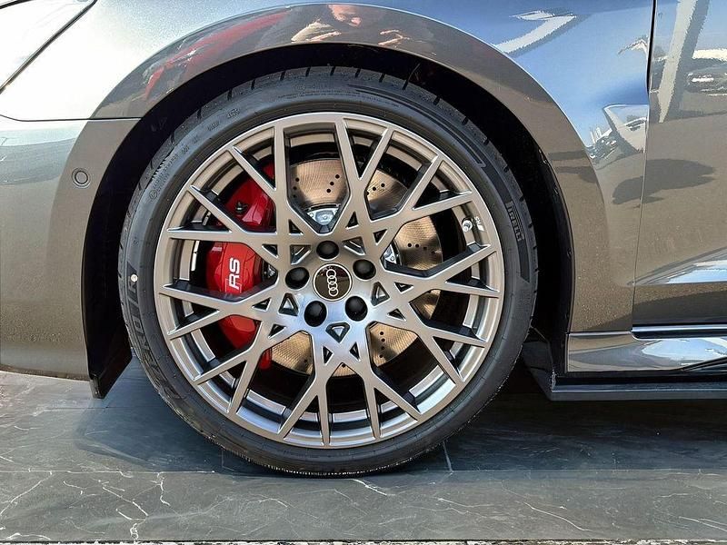 Gebraucht Audi RS3 Sport 400 PS (294 kW) 2026 Grau Limousine