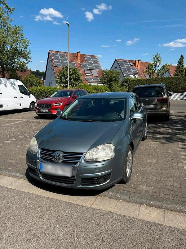 Blau Gebraucht 2007 VW Jetta Limousine | 3.300 € - Bild 1/4