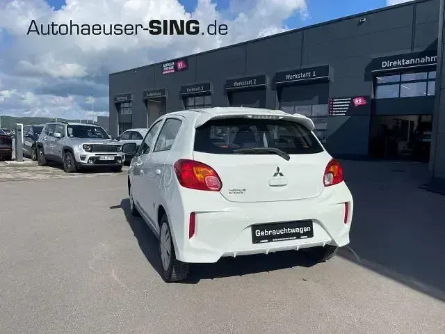 Gebraucht Mitsubishi Space Star Select 80 PS (58 kW) 2022 Weiß Kleinwagen