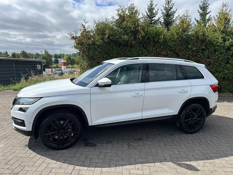 Weiß Gebraucht 2017 Skoda Kodiaq Style SUV | 14.900 € (Superpreis) - Bild 1/4