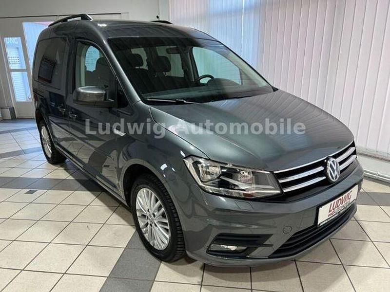 Gebraucht VW Caddy Comfortline 150 PS (110 kW) 2020 Grau Van / Kleinbus