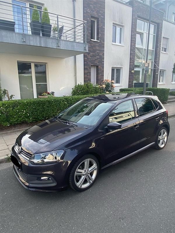 Grau Gebraucht 2015 VW Polo Kleinwagen | 11.000 € (Fairer Preis) - Bild 1/4