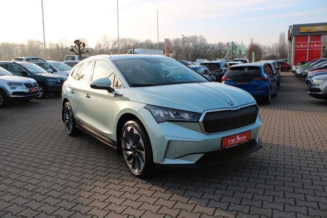 Silber Gebraucht 2021 Skoda Enyaq iV Loft SUV | 29.960 € (Fairer Preis) - Bild 1/4
