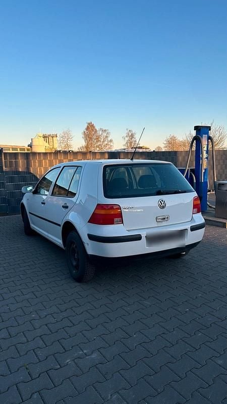 Gebraucht VW Golf IV 75 PS (55 kW) 2000 Weiß Kleinwagen