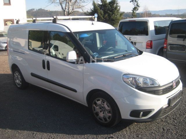 Weiß Gebraucht 2017 Fiat Doblò Van / Kleinbus | 8.000 € (Etwas zu teuer) - Bild 1/4