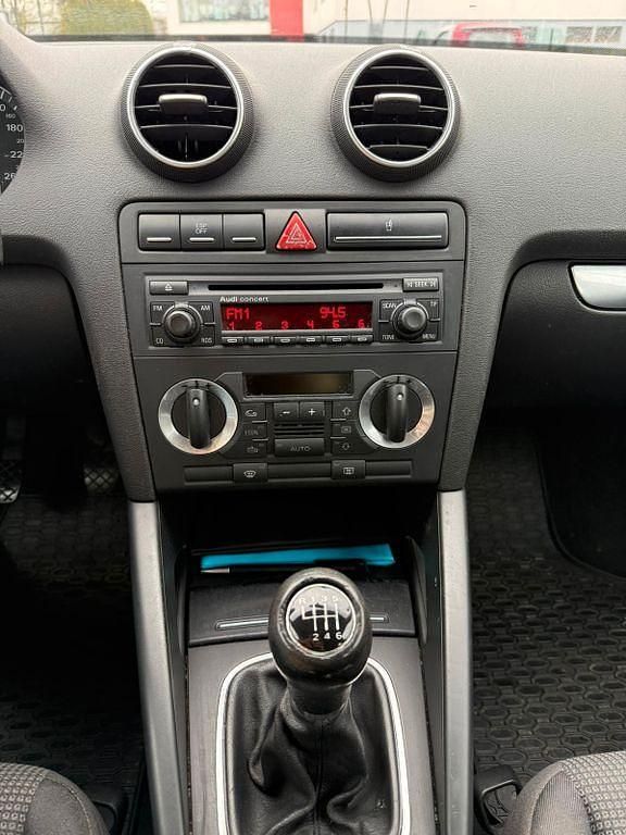 Gebraucht Audi A3 Ambition 116 PS (85 kW) 2005 Grau Kleinwagen