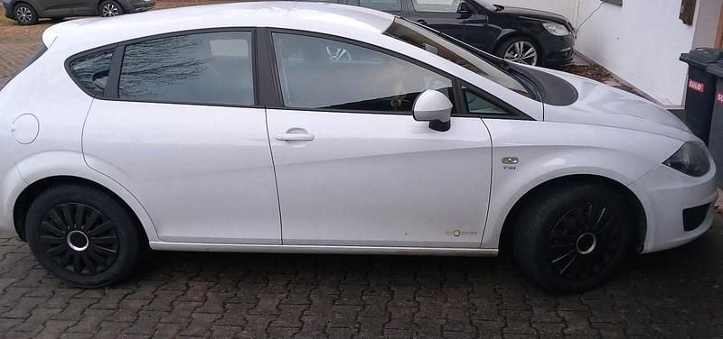 Gebraucht Seat Leon 104 PS (76 kW) 2011 Weiß Kleinwagen