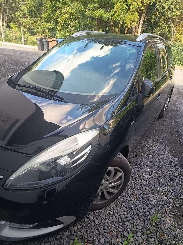 Gebraucht 2015 Renault Grand Scénic III LIMITED Van / Kleinbus | 5.000 € (Fairer Preis) - Bild 1/4
